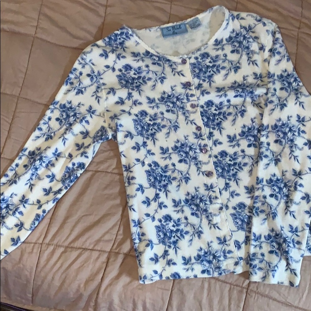 Cardigan floral sweater